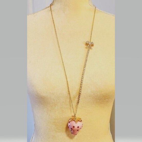 Betsey Johnson Strawberry Long Pendant Necklace & Strawberry Drop Earrings NWT - Picture 5 of 12